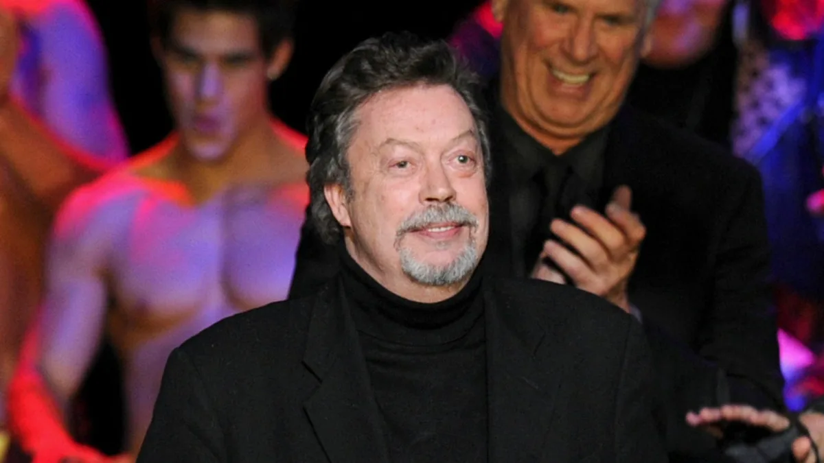 L'acteur Tim Curry, connu pour ses rôles dans le "Rocky Horror Picture Show" et "Ça", est mort à 80 ans