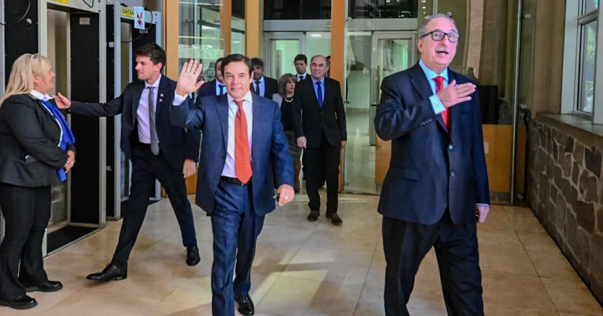 Los libertarios se suben a la pelea Rovira-Passalacqua en Misiones: cuestionan gastos por $ 4 billones y más de 65.000 empleados públicos