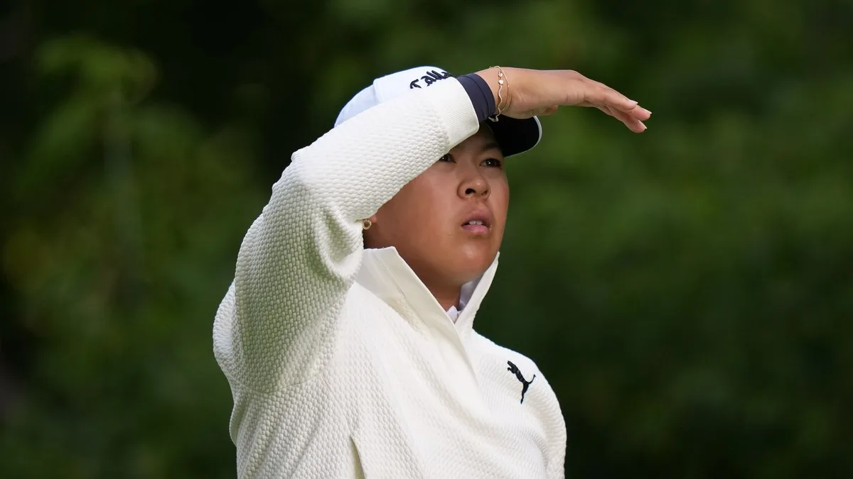 ‘Hopefully I can keep it rolling’: Huang confident after first round