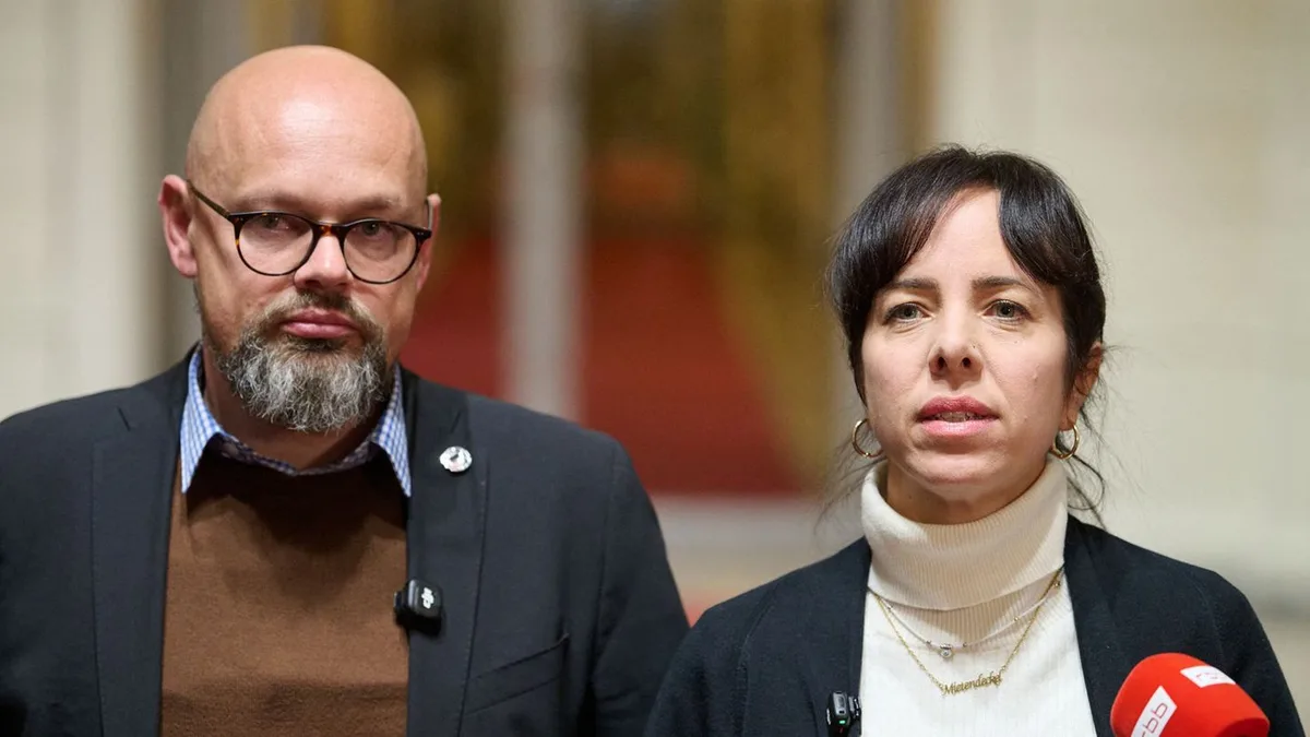 Regierungsbildung in Berlin: Berlin: Linksfraktion unterzeichnet Antisemitismuserklärung
