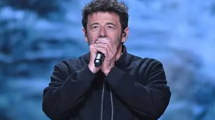 Comment les maires accentuent la pression médiatique sur Patrick Bruel pour une nouvelle annulation de sa tournée, faute de levier juridique
