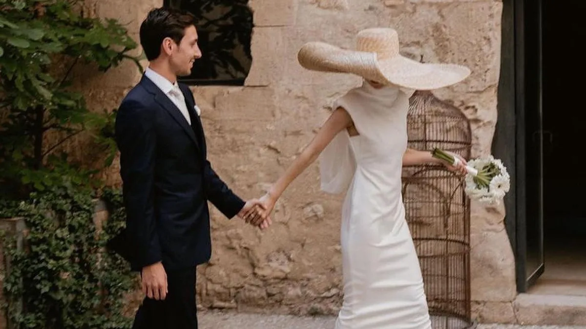 Los cuerpos con textura y bordados son la tendencia en vestidos de novia que dominará todo lo que queda de 2026