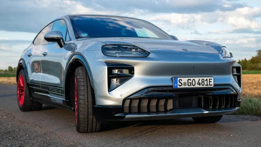 Auto: Porsche Cayenne Electric Turbo Coupé Außenansichten