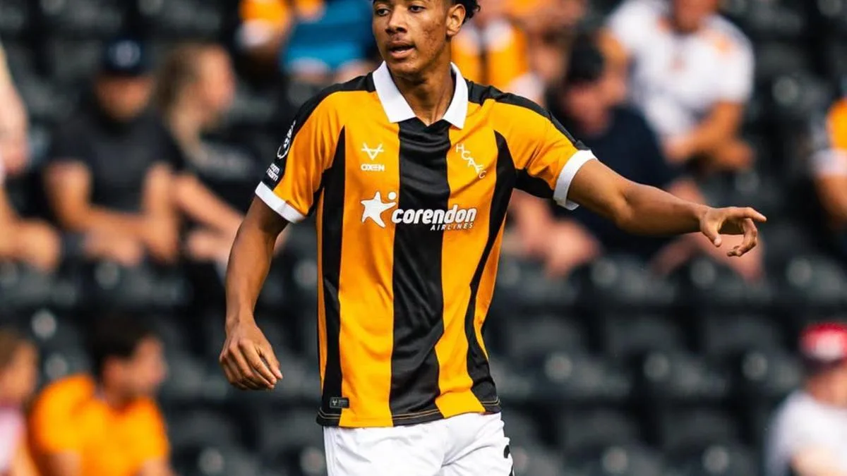 Socceroos defender Lucas Herrington makes maiden Hull City appearance after record $33m move