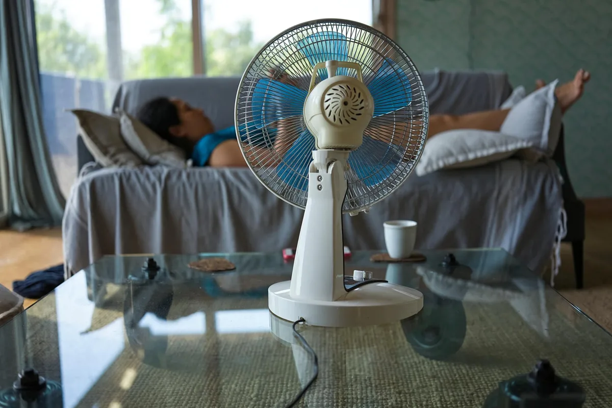 « Avec les canicules, les Français ont accumulé une importante dette de sommeil » : pourquoi la rentrée risque d’être pénible