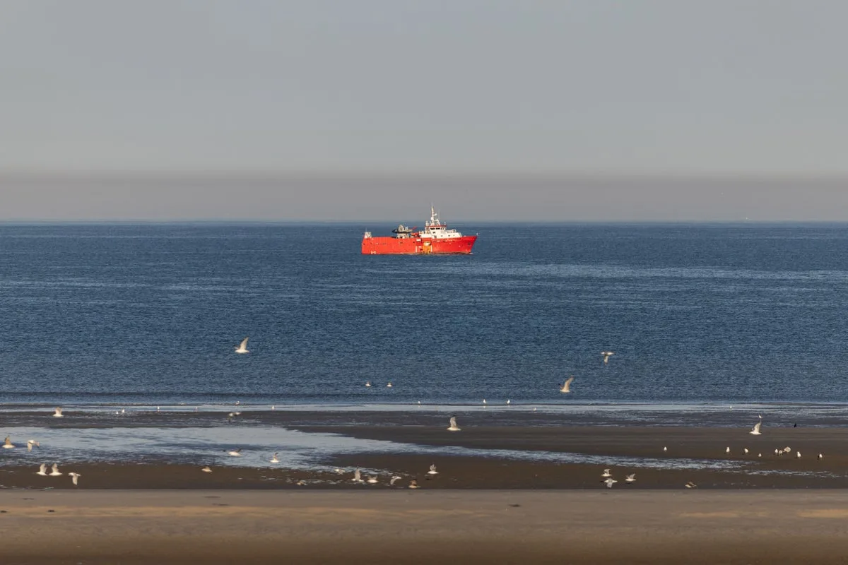 French launch rescue operation as 140 migrants attempt Channel crossing to UK