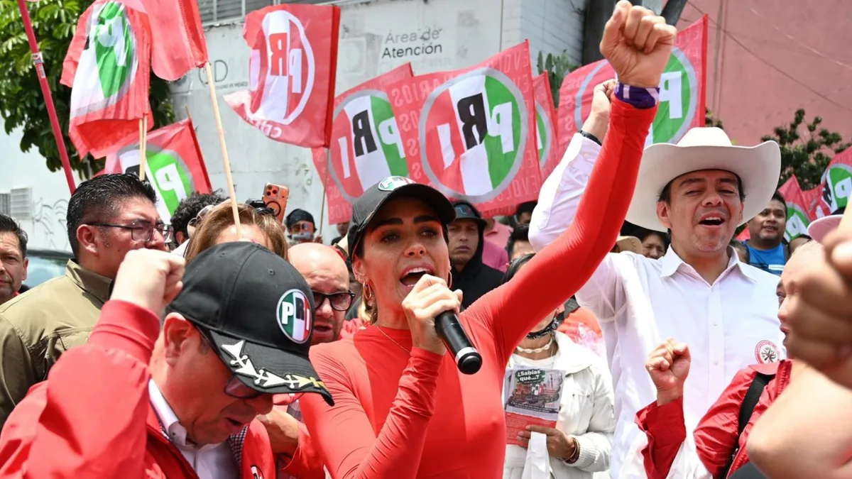Morena apunta respaldo de Alito Moreno a alcaldesa de Cuauhtémoc: critica baja asistencia a evento del PRI