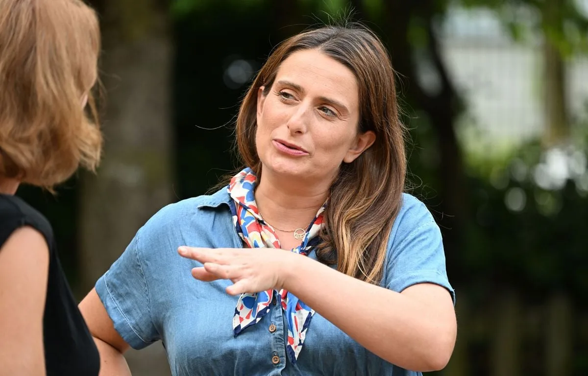 Présidentielle 2027 : Marine Tondelier ne veut soutenir ni Mélenchon ni Glucksmann (en tout cas pour l’instant)