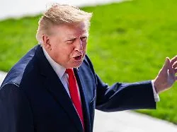 Strategie des US-Präsidenten : Trumps Gnadenerlasse für Politiker nützen meist Republikanern