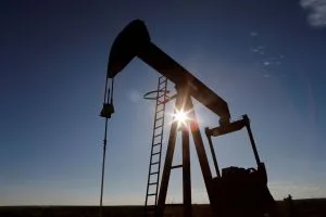 Estoques de petróleo dos EUA sobem 17,423 milhões de barris, aponta DoE