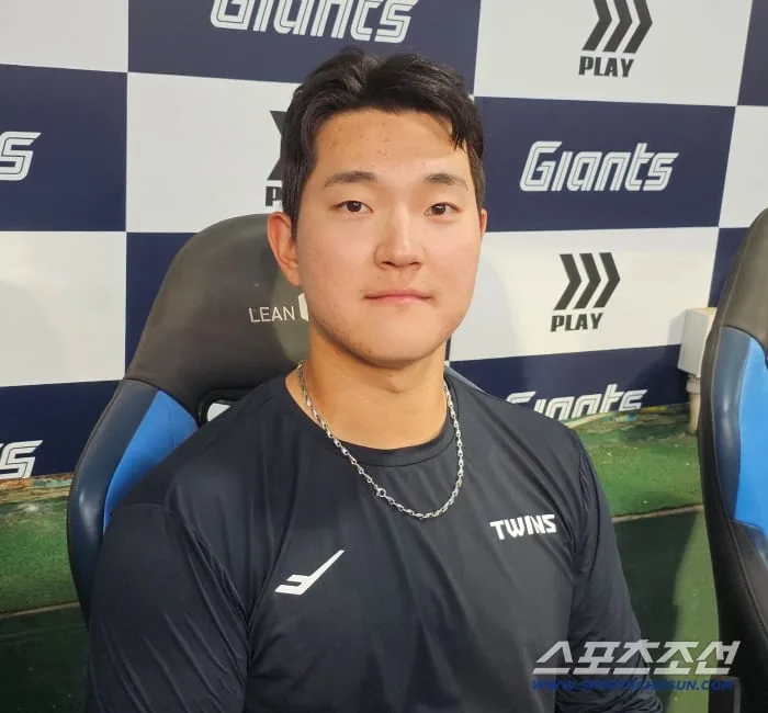 "레이예스 KIA전 4안타 치길" 생애 첫 하루 5안타, 이렇게 결정적 순간에? '슈퍼히어로' 문정빈은 이제 롯데를 응원한다 [인터뷰]