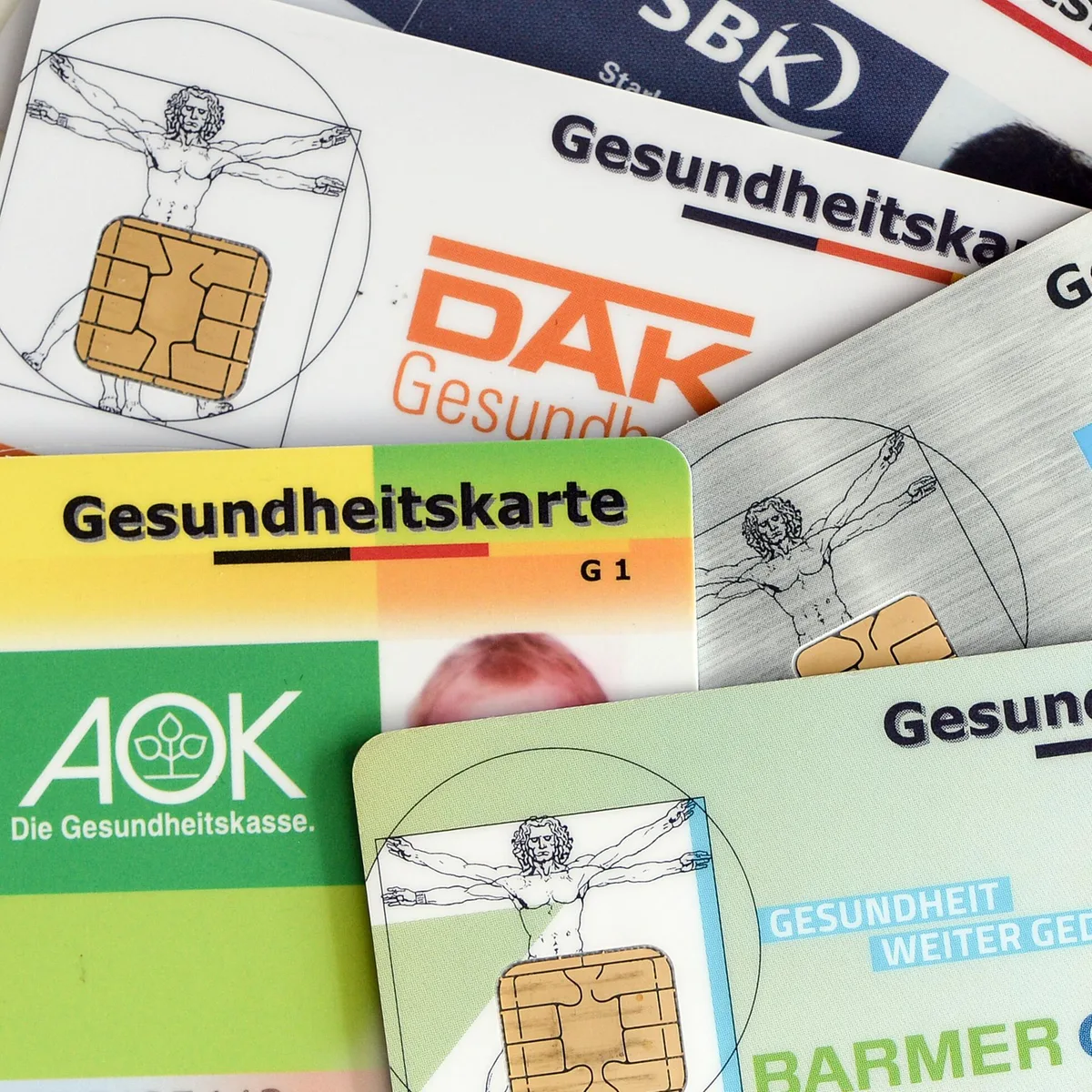 Sparpaket - Gesundheitsminister Linnemann: Krankenkassen sollen doch wieder über Anhebung von Zusatzbeitrag informieren müssen