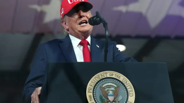Trump vai receber Xi Jinping na chegada de visita aos Estados Unidos