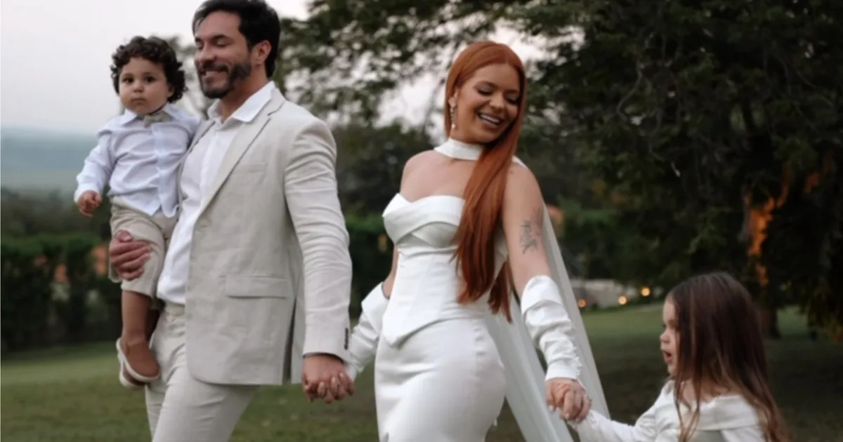 Viih Tube e Eliezer se casam no civil, e o influenciador passa perrengue com a roupa