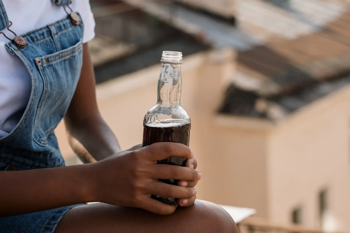Bebidas açucaradas associadas ao cancro do estômago pela primeira vez