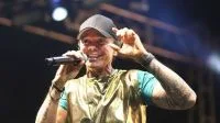 Relembre carreira de Netinho, cantor do hit “Milla”, que morreu aos 60 anos
