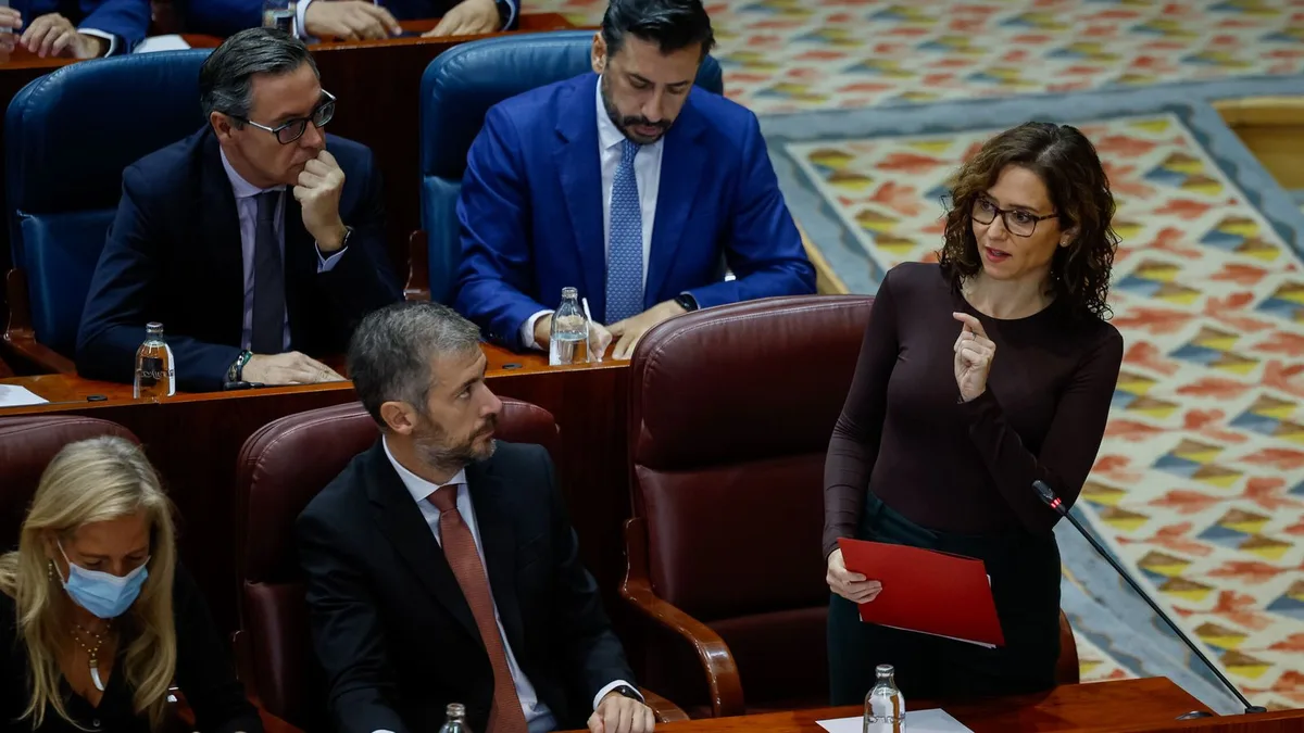 Más Madrid avisa "que en las calles de Madrid no va a haber paz" y Ayuso replica: "¿Nos están amenazando físicamente?"