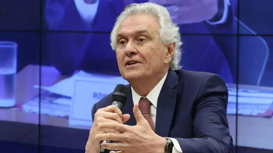 Após alta por pneumonia Caiado diz que caso Master travou debate eleitoral e que indicaria Dodge ao STF