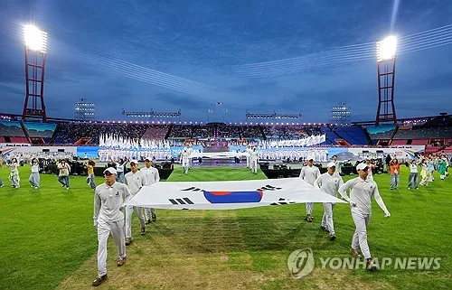 12년 만에 제주로 온 스포츠 축제…107회 전국체전 화려한 개막