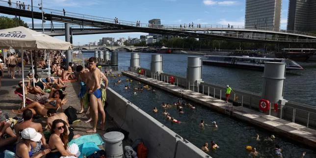 Les sites de baignade parisiens dans la Seine ont attiré plus de 180 000 visiteurs cet été, en hausse de 20 % par rapport à 2025