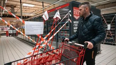 Hacker legen Kühlanlagen in Hunderten Supermärkten lahm