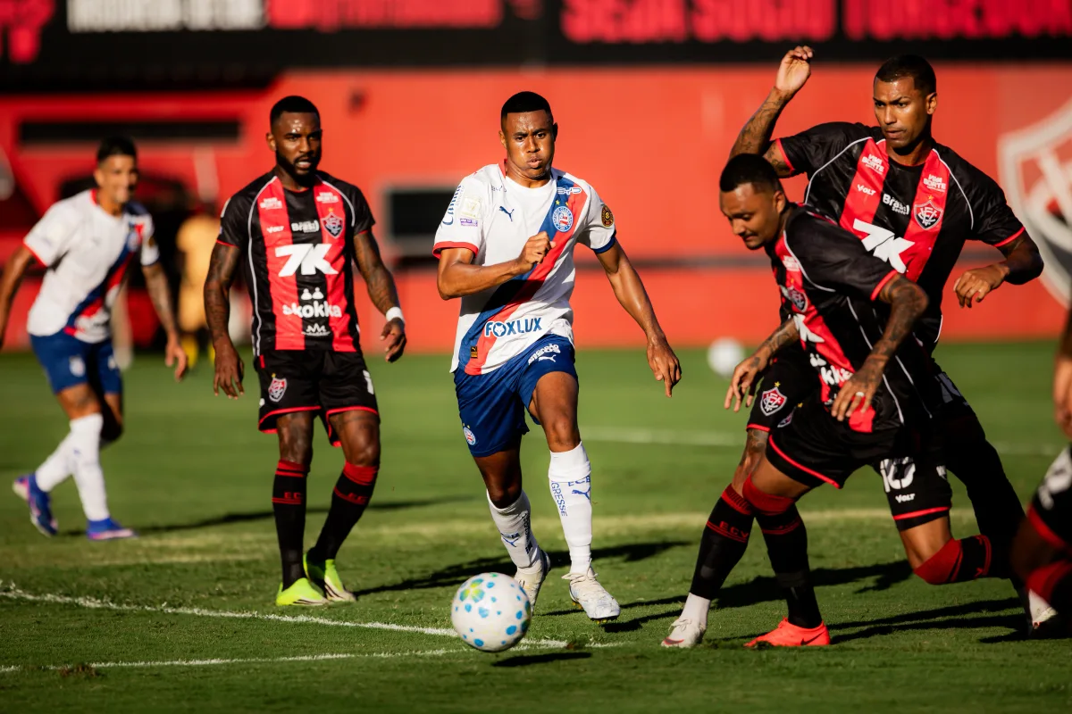 Veja fotos do duelo entre Vitória e Bahia pelo Campeonato Brasileiro