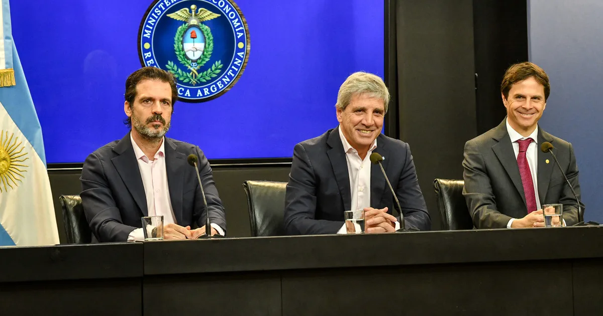 Créditos hipotecarios con fondos de los jubilados: la trastienda de la negociación entre los bancos y Economía