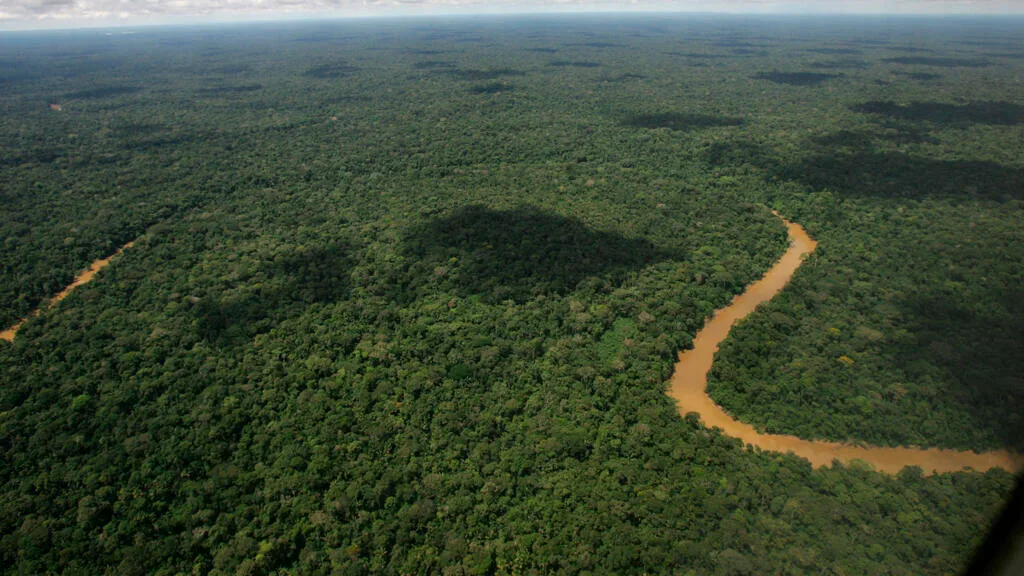 Brésil: la découverte d’indices de pétrole au large de l’Amazonie relance le débat