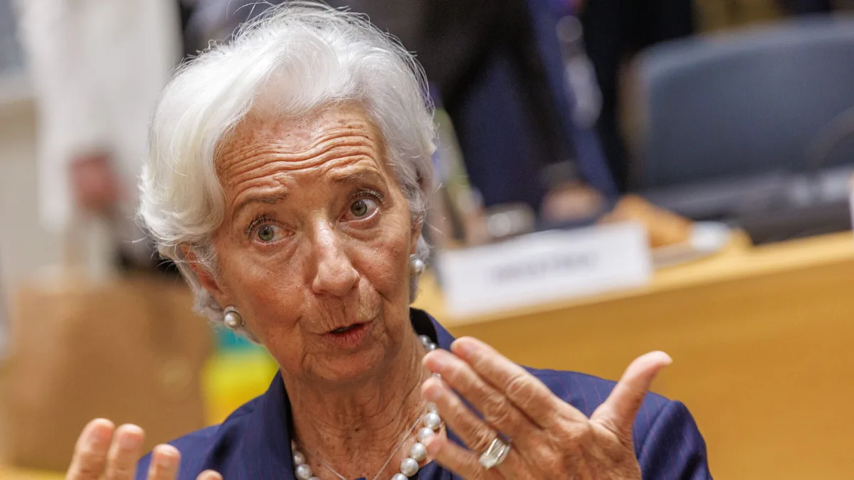 Lagarde alerta que modelo de crescimento europeu está “corroído” e pede aposta na IA