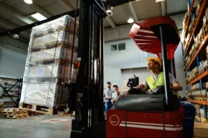 Condição de aposentado não suprime garantia de emprego depois de acidente