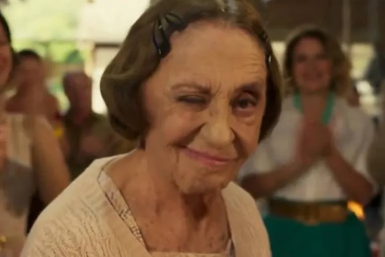Laura Cardoso já foi aplaudida em cena de 'Sol Nascente' ao voltar às gravações; reveja