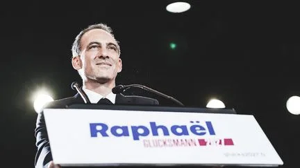 Comment expliquer la large victoire de Raphaël Glucksmann à la primaire de la gauche ?