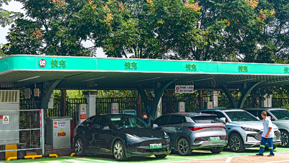 EV charging surges on Chinese expressways during holiday