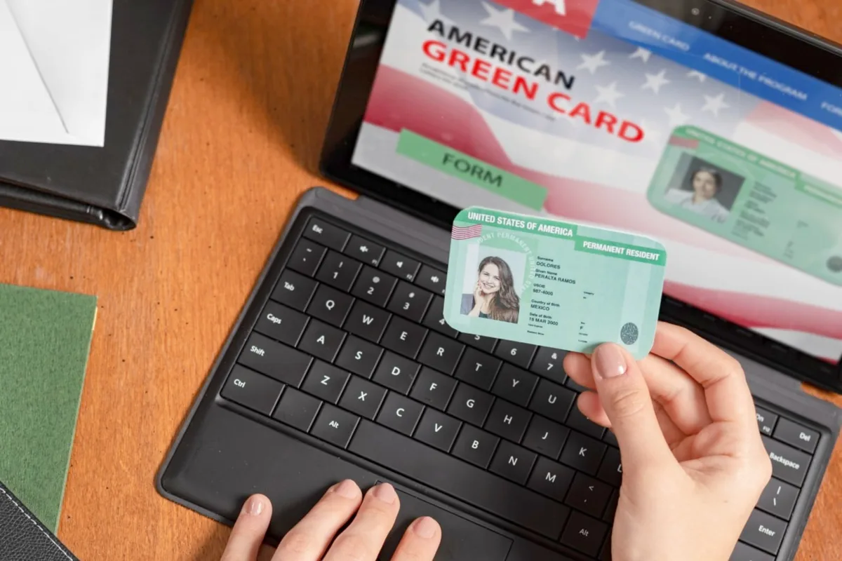 El Uscis es claro: la propuesta que busca reducir los plazos para solicitudes de green card