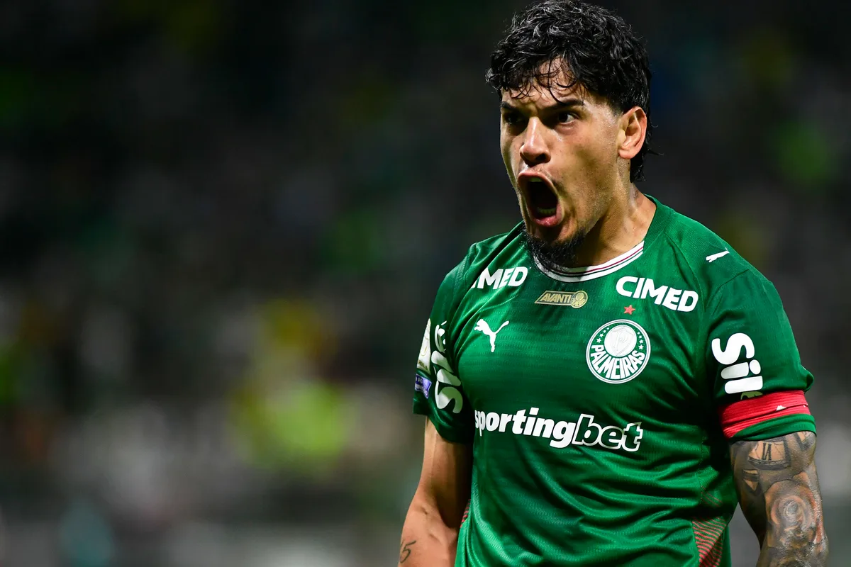 Palmeiras anuncia renovação do contrato de Gustavo Gómez