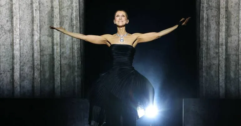 Clássicos, acampamentos e milhões: Céline Dion voltou