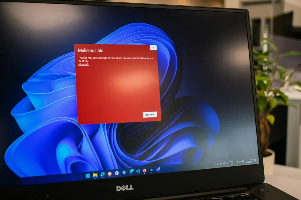 Un joven de 16 años puso en evidencia a Microsoft: accedió a 17.3 billones de filas de datos usando el usuario "admin"