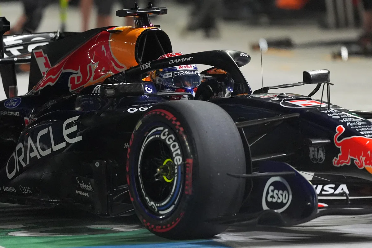 GP de Singapura: Verstappen chega a 50 poles, e Bortoleto larga em 14º; veja grid