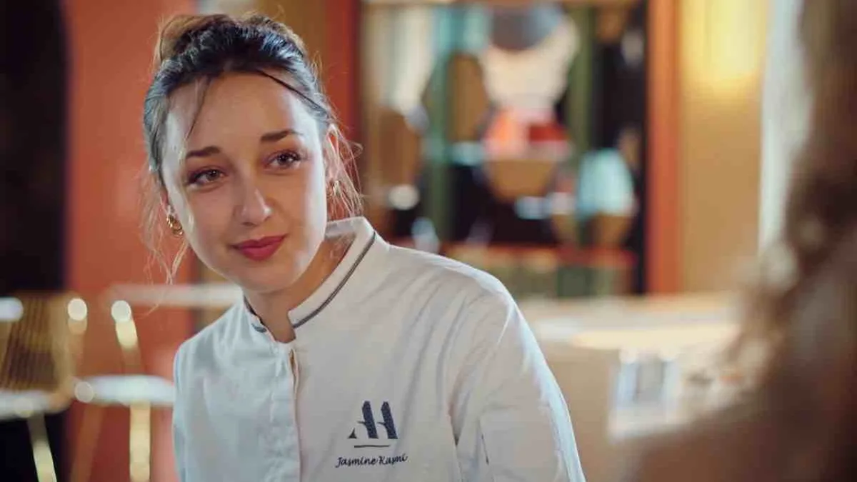 Ici tout commence : "Il a été un partenaire que je souhaite à tout le monde"... Zoï Sévérin (Jasmine) révèle qui a été sa plus belle rencontre sur le tournage