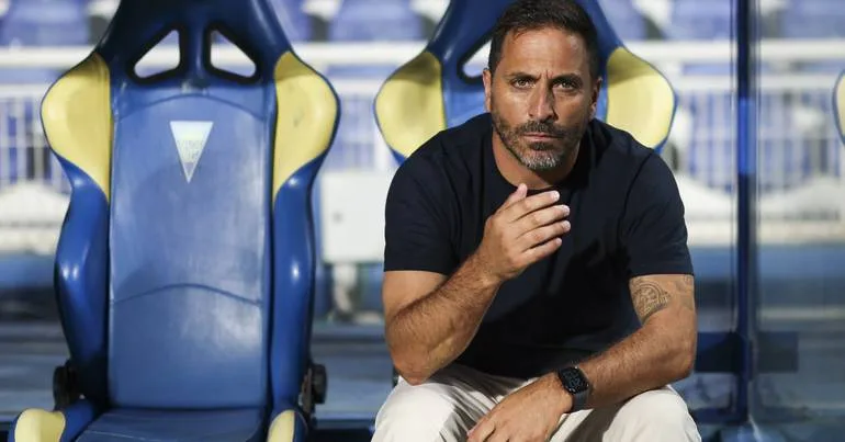 Vasco Matos deixa comando técnico do Estoril Praia