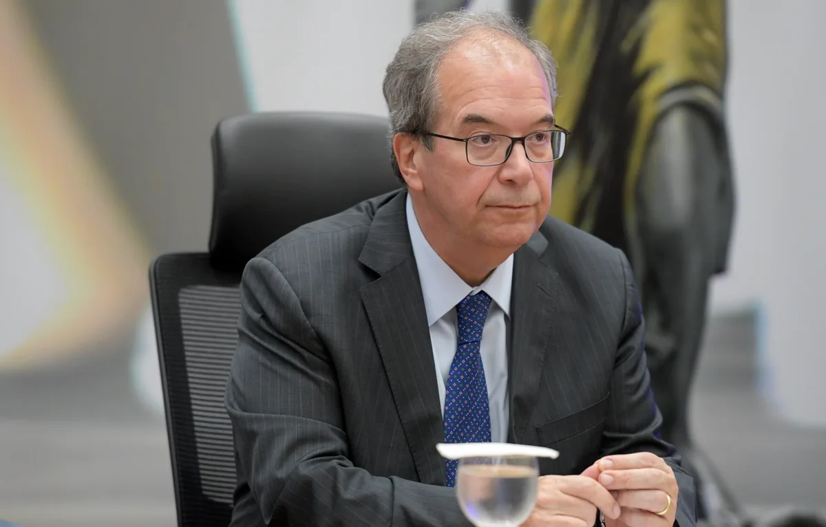 Relator no TSE reverte decisão de Kassio e libera canal de Janones