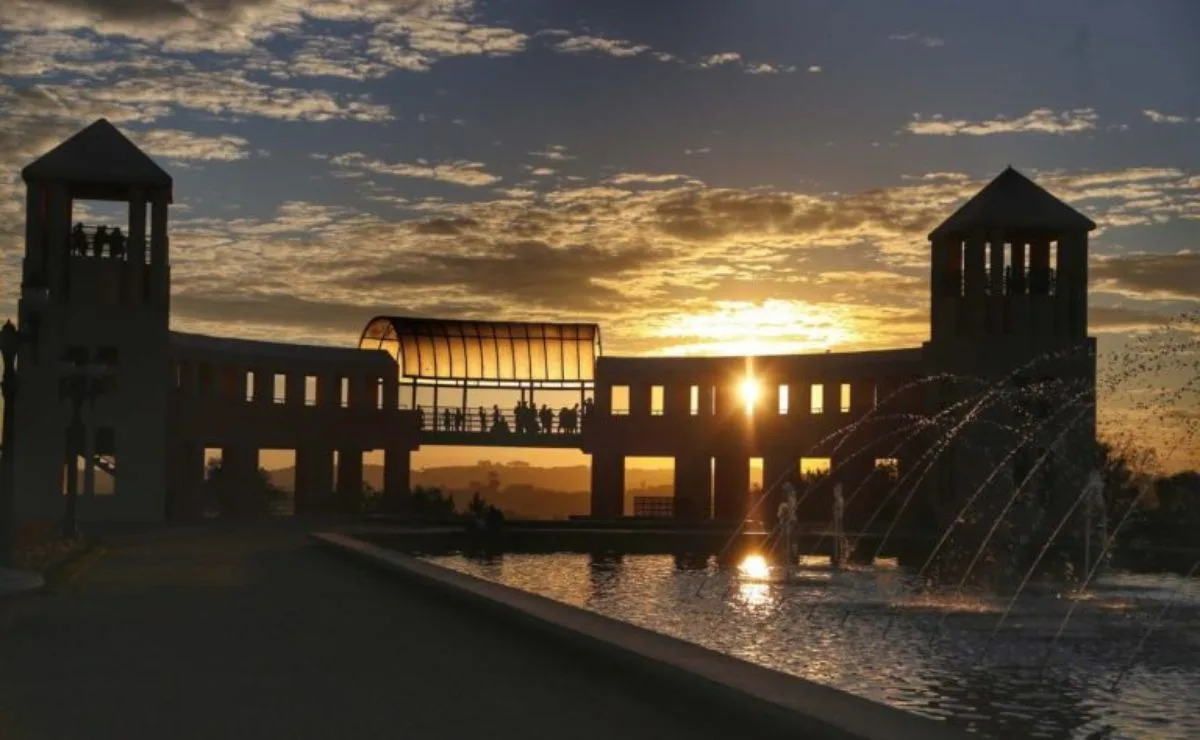 Curitiba terá fim de semana de sol e temperaturas de até 20ºC; confira a previsão do tempo