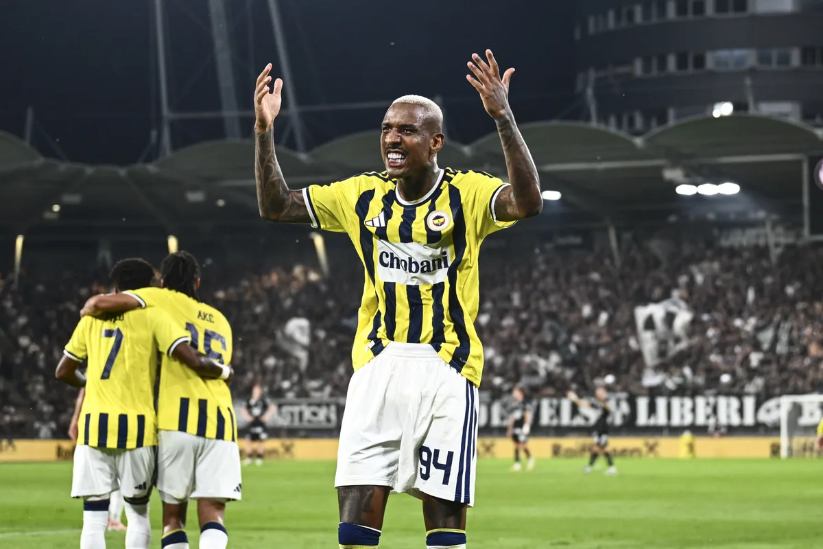 Revelado pelo Bahia, Talisca brilha na Champions e bate recorde