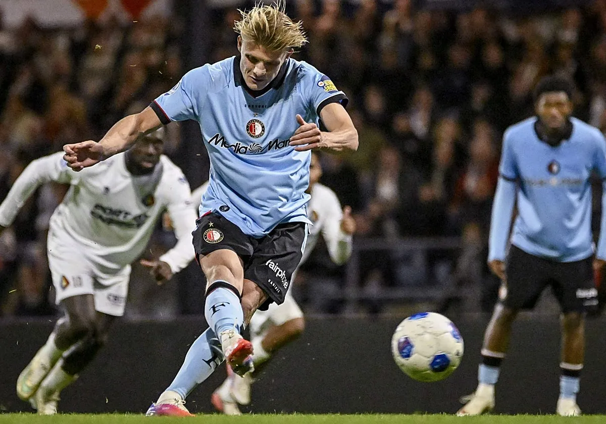 El Feyenoord, otro líder de su liga: victoria ante el SC Telstar (3-4) antes de visitar el miércoles la Cartuja