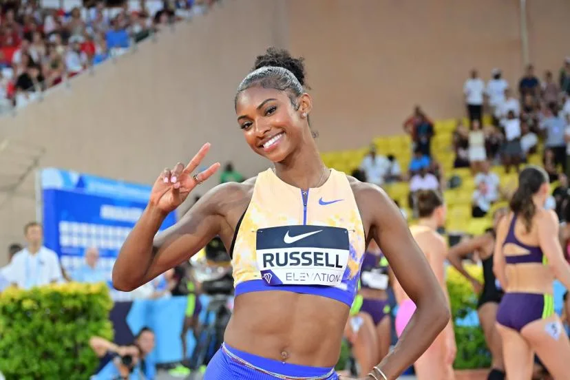 Dans une soirée folle à Zurich, Masai Russell bat le record du monde du 100 m haies