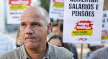 Raimundo acusa grande distribuição de usar "sempre a mesma choradeira" para não subir salários