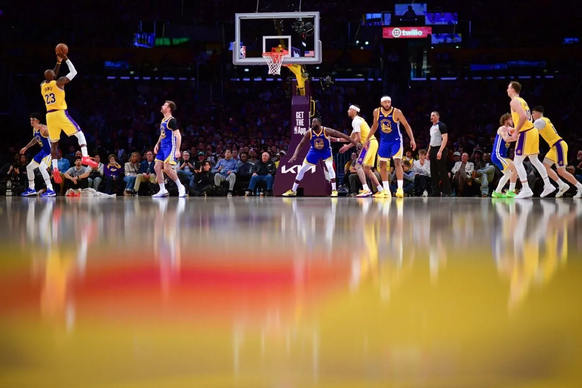 Los Angeles Lakers é vendido por valor recorde de US$12,5 bilhões
