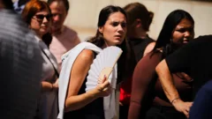 Temperatures soar to 38C as amber extreme heat warning in effect