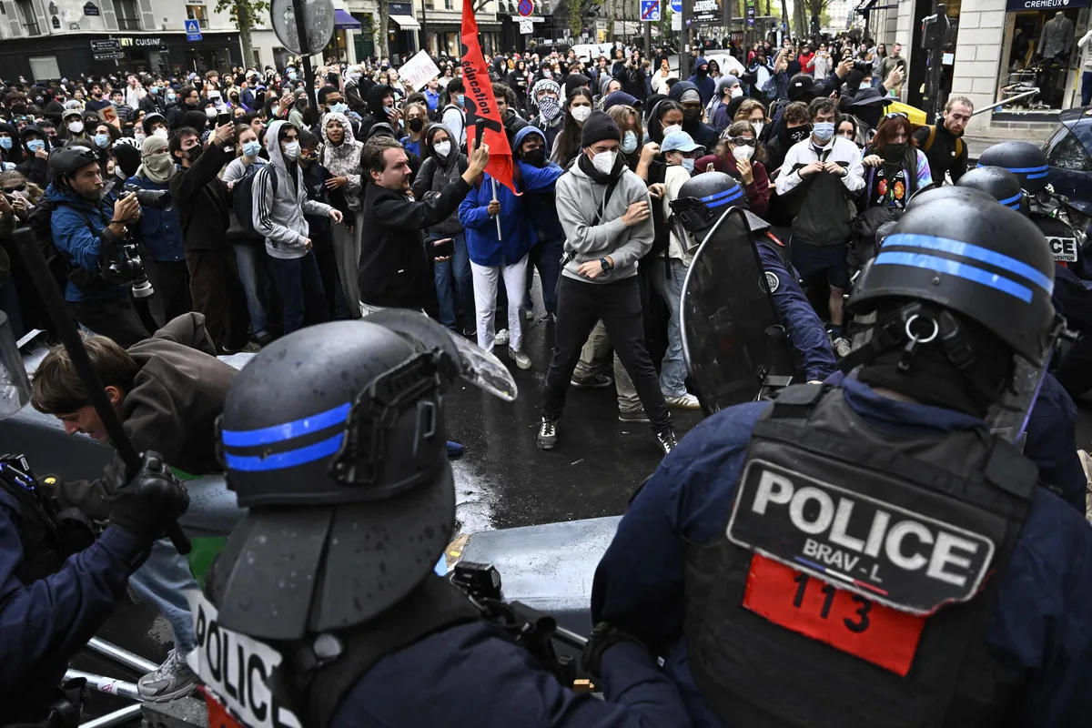 ¿Quiénes están detrás de la violencia? La pregunta que desvela a Francia en medio de las protestas estudiantiles