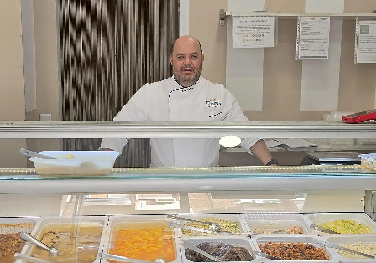 Fran Lama, dueño de 'A Comer Sevilla': «Hacer un puchero en casa ya es algo excepcional, no sale a cuenta»
